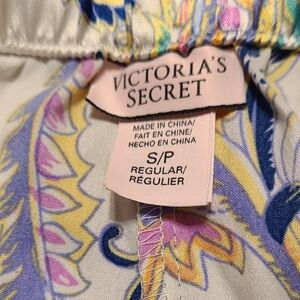 Victoria's Secret Multicolor Floral Design